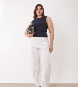 ASOS Curve ASOS DESIGN Curve slim barrel jeans in white