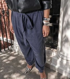 ASOS Curve ASOS DESIGN Curve soft cargo balloon pants with belt in navy