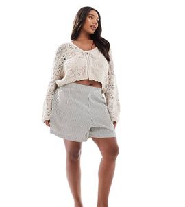 ASOS Curve ASOS DESIGN Curve textured pull on flippy shorts in brown and white stripe