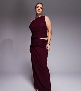 ASOS Curve ASOS DESIGN Curve textured rib column maxi skirt in burgundy - part of a set