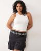 ASOS Curve ASOS DESIGN Curve waist and hip green stone set chain belt in silver tone - 3