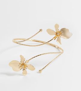 ASOS Curve ASOS DESIGN Curve wrap-around arm cuff with floral detail in gold tone