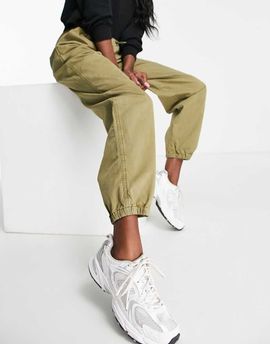 ASOS DESIGN ASOS DESIGN 90s cargo pants with toggle detail in washed khaki-Green