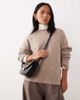 ASOS DESIGN ASOS DESIGN adjustable crossbody bag with clip hardware detail in black croc - 4