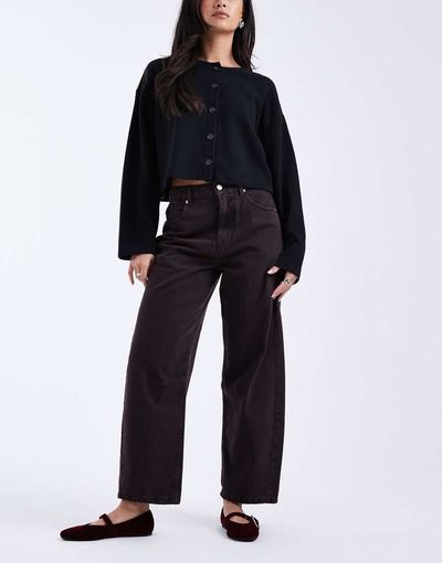 ASOS DESIGN ASOS DESIGN ankle grazer barrel leg jeans with cinched waist in burgundy-Red