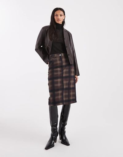 ASOS DESIGN ASOS DESIGN awkward length skirt in printed plaid-Multi