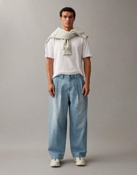 ASOS DESIGN ASOS DESIGN barrel jeans in light wash blue with pleats