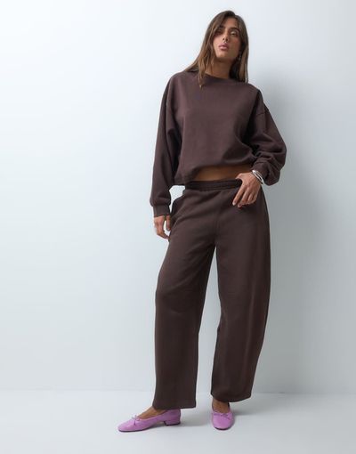 ASOS DESIGN ASOS DESIGN Barrel leg brushback sweatpants in brown