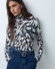 ASOS DESIGN ASOS DESIGN belted denim 90's pencil skirt in mid blue - 4