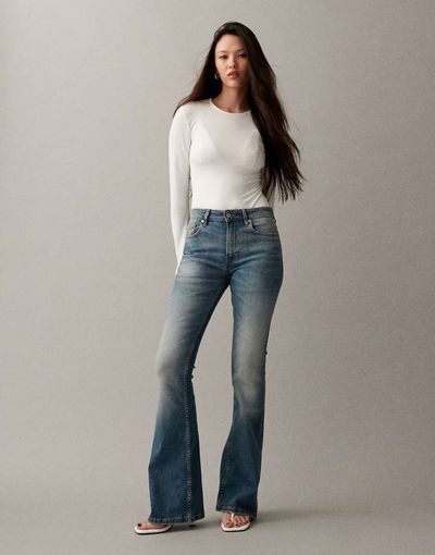 ASOS DESIGN ASOS DESIGN bootcut flare jeans in midwash-Blue