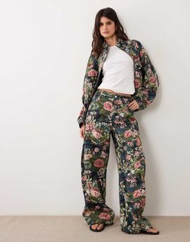 ASOS DESIGN ASOS DESIGN Bow barrel leg pants in floral tapestry print - part of a set-Multi