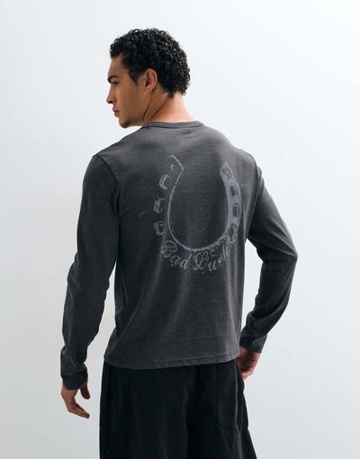 ASOS DESIGN ASOS DESIGN boxy regular washed long sleeve top with horseshoe print in charcoal-Gray
