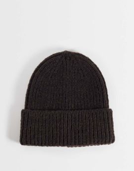ASOS DESIGN ASOS DESIGN brushed knit beanie in brown