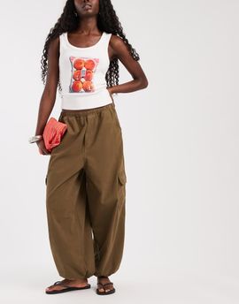 ASOS DESIGN ASOS DESIGN bubble hem pants with cargo pockets in khaki-Green