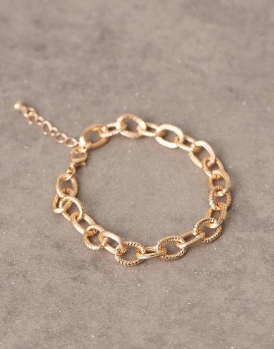 ASOS DESIGN ASOS DESIGN chain bracelet in textured gold