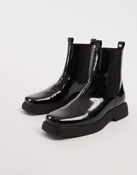 ASOS DESIGN ASOS DESIGN chelsea boot with square toe in black