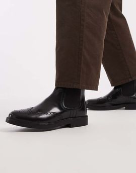 ASOS DESIGN ASOS DESIGN chelsea boots in black leather with brogue detailing
