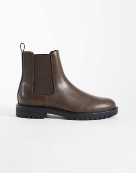 ASOS DESIGN ASOS DESIGN Chelsea boots with cleated sole in brown