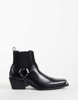 ASOS DESIGN ASOS DESIGN chelsea boots with cuban heels and removable straps in black