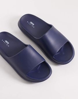 ASOS DESIGN ASOS DESIGN chunky slides in navy