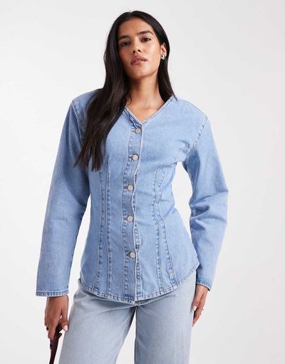 ASOS DESIGN ASOS DESIGN cinched waist v neck denim shirt with shoulder pads in pale bleach-Blue