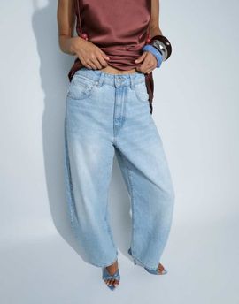 ASOS DESIGN ASOS DESIGN Circular Design Collection slim barrel jeans in light midwash-Blue