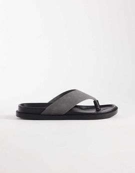 ASOS DESIGN ASOS DESIGN classic flip flops in charcoal-Gray