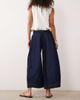 ASOS DESIGN ASOS DESIGN clean waistband barrel leg culottes in indigo-Blue - 2