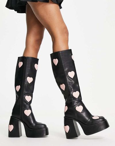 ASOS DESIGN ASOS DESIGN Cobra chunky platform knee boots in black & heart print