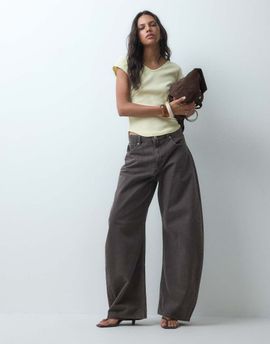 ASOS DESIGN ASOS DESIGN comfort stretch straight leg jeans in espresso-Brown