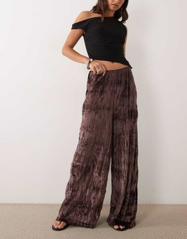 ASOS DESIGN ASOS DESIGN crinkle velvet wide leg pants in chocolate-PURPLE