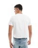 ASOS DESIGN ASOS DESIGN cropped T-shirt in white with line drawing statue print - 4