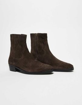 ASOS DESIGN ASOS DESIGN cuban boots in brown suede with western stitching
