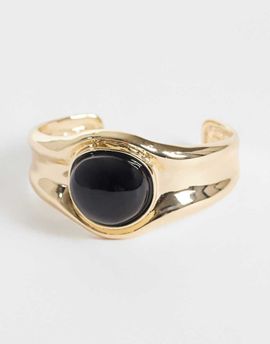 ASOS DESIGN ASOS DESIGN Cuff bracelet in gold tone with black stone set