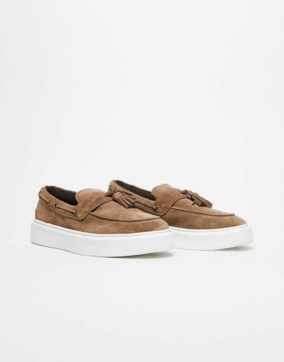 ASOS DESIGN ASOS DESIGN cupsole loafers in taupe suede with tassels-Brown