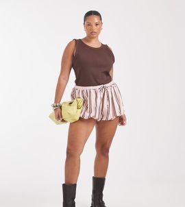 ASOS DESIGN ASOS DESIGN Curve bubble hem shorts in pink stripe