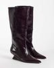 ASOS DESIGN ASOS DESIGN Curve Cinder wedge pull on knee boots in burgundy-RED - 2