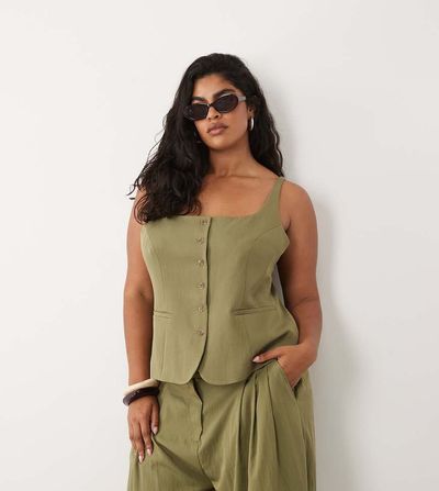 ASOS DESIGN ASOS DESIGN Curve Tailored scoop neckline vest in sage-Green