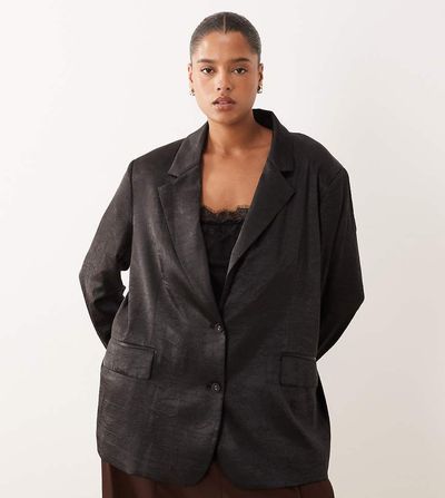 ASOS DESIGN ASOS DESIGN Curve tailored unstructured satin blazer in black