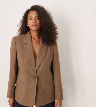 ASOS DESIGN ASOS DESIGN Curve textured relaxed blazer in brown herringbone