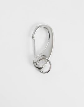 ASOS DESIGN ASOS DESIGN curved carabiner clip in brushed silver