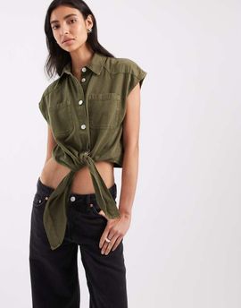 ASOS DESIGN ASOS DESIGN denim shirt with tie front in khaki-Green