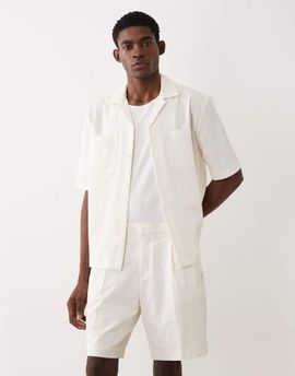 ASOS DESIGN ASOS DESIGN dressy regular shorts in white seersucker - part of a set