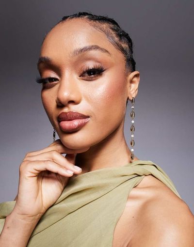 ASOS DESIGN ASOS DESIGN drop earrings with shells and faux pearls in gold tone
