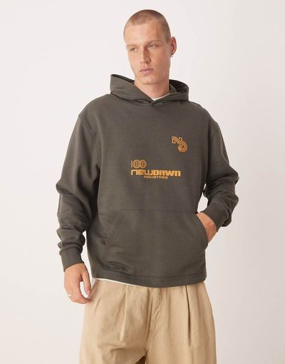ASOS DESIGN ASOS DESIGN dropped shoulder hoodie with sporty print in brown