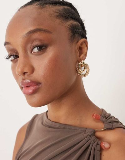 ASOS DESIGN ASOS DESIGN earrings with textured link doorknocker design in gold tone
