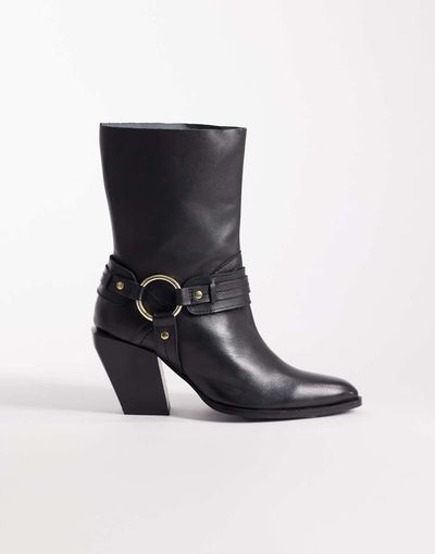 ASOS DESIGN ASOS DESIGN Elena leather western ankle boots with harnesses in black