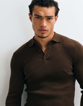 ASOS DESIGN ASOS DESIGN Essentials micro rib knit muscle fit lightweight polo shirt in brown