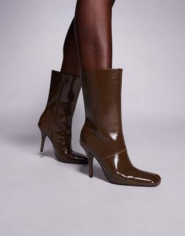 ASOS DESIGN ASOS DESIGN Everly angled toe heeled ankle boots in olive-Green