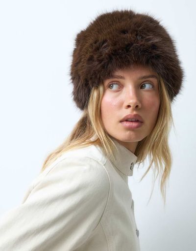 ASOS DESIGN ASOS DESIGN faux fur Cossack hat in chocolate-Brown